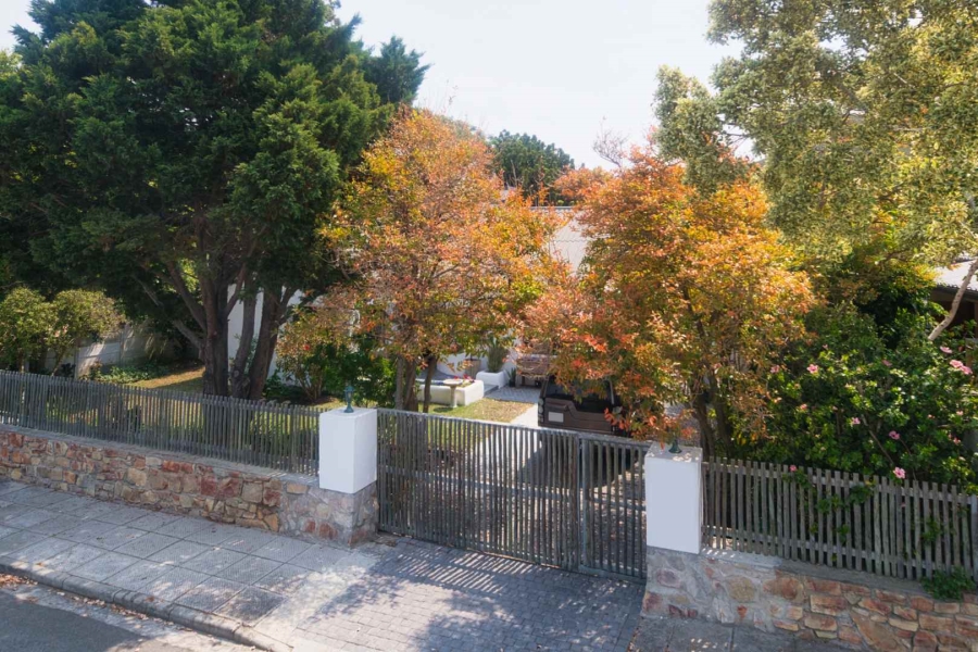 3 Bedroom Property for Sale in Northcliff Western Cape